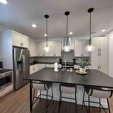 Spacious Th W/ Firepit, Mountain Views & Garage DEN Extérieur photo